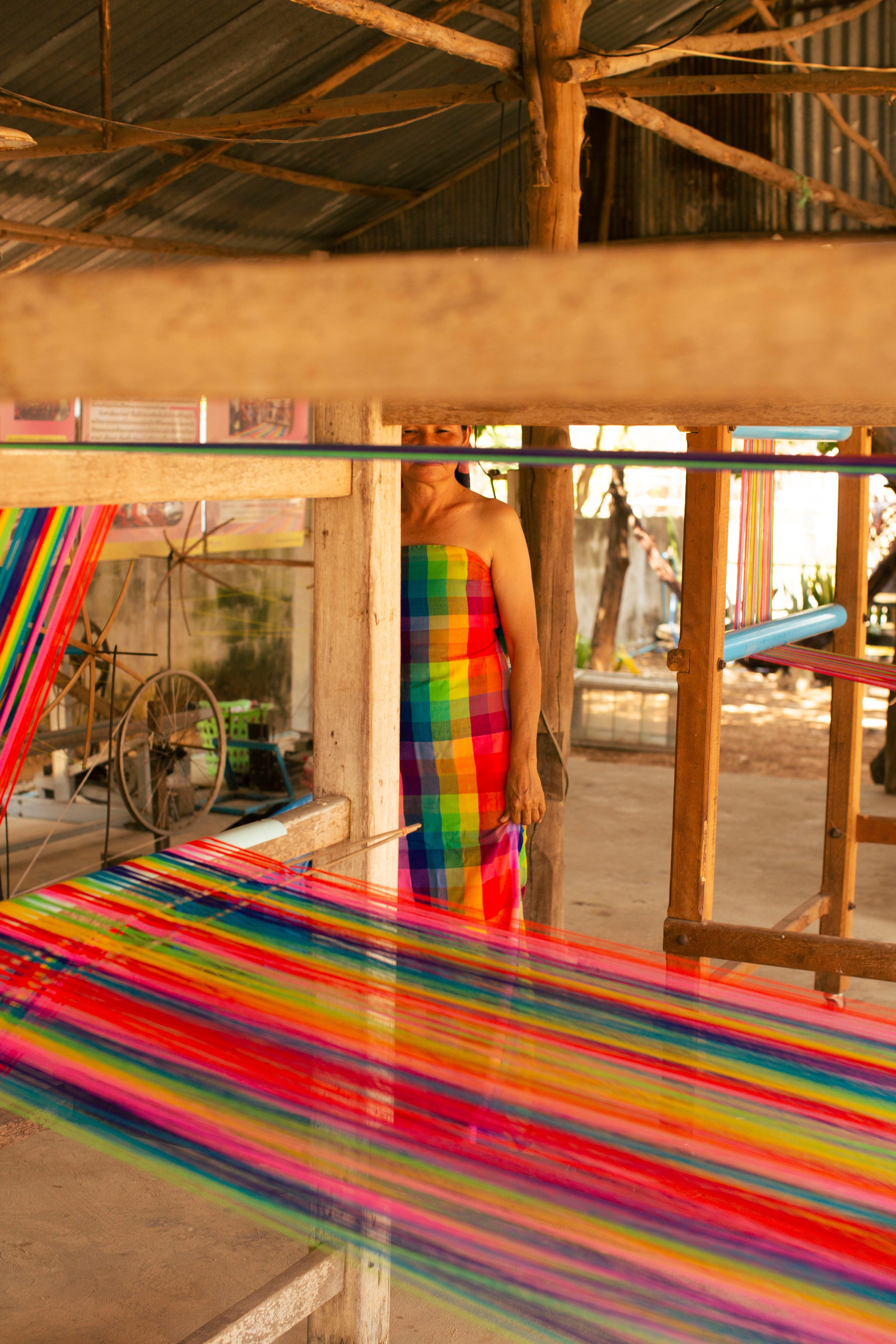 The Art of Handwoven Textiles: Why Craftsmanship Matters - PARISSARA