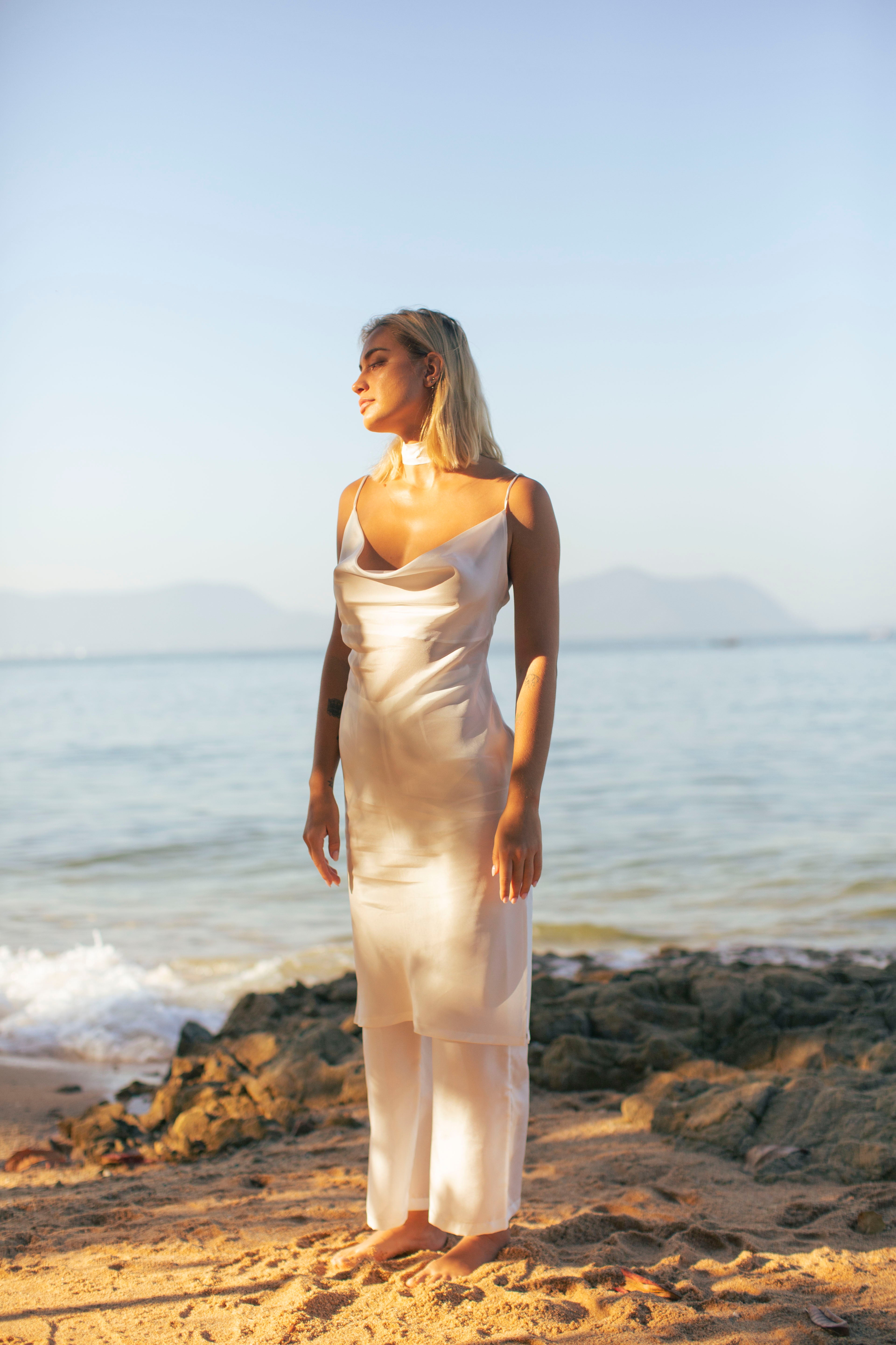 Celeste Set White Silk